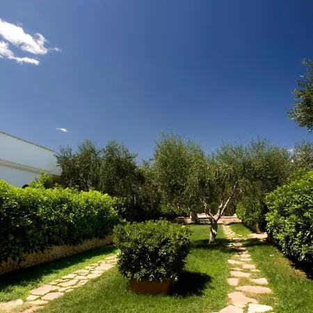 Ulivo With Pool And Private Holiday home *