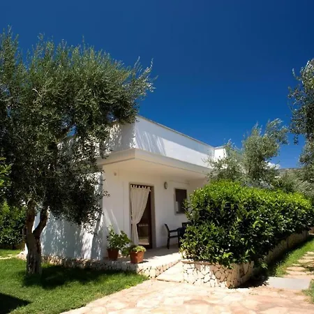 Ulivo With Pool And Private Holiday home *